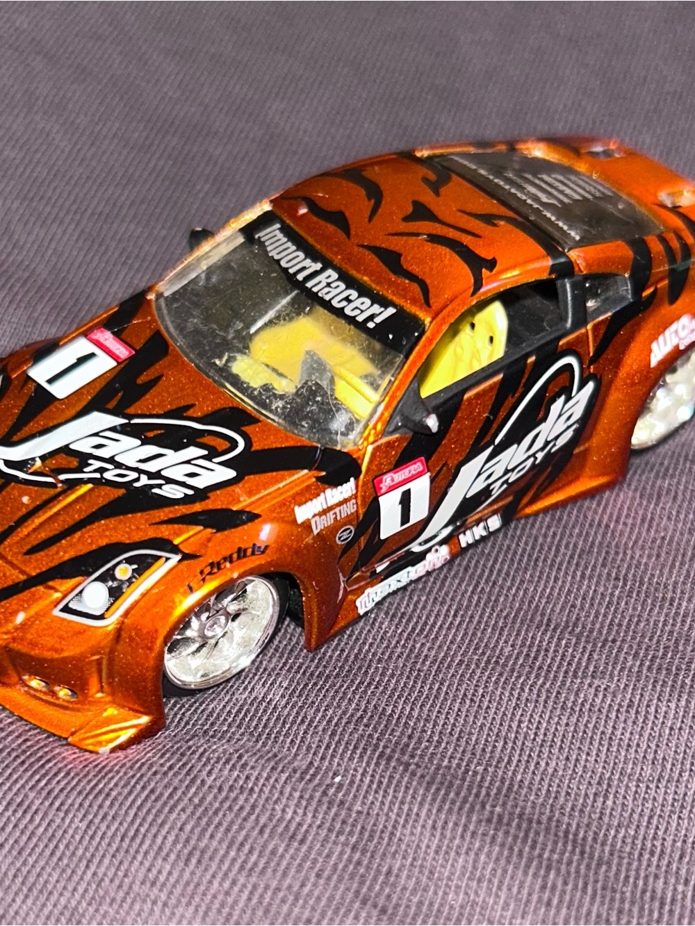 Jada Toys Import Racer! 1:64 Nissan 350Z (Orange/Black Tiger Stripes)